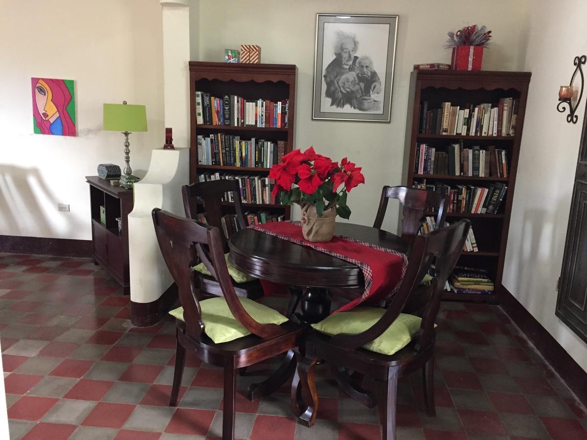 Casa Lula Leon Hostal Zimmer foto
